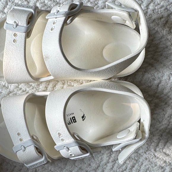 Birkenstock Kids Cream Sandals Size 26 - Picture 3 of 11